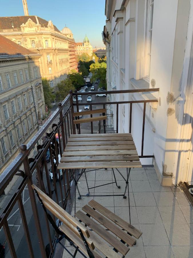 Real Apartments Zoltan บูดาเปสต์ ภายนอก รูปภาพ