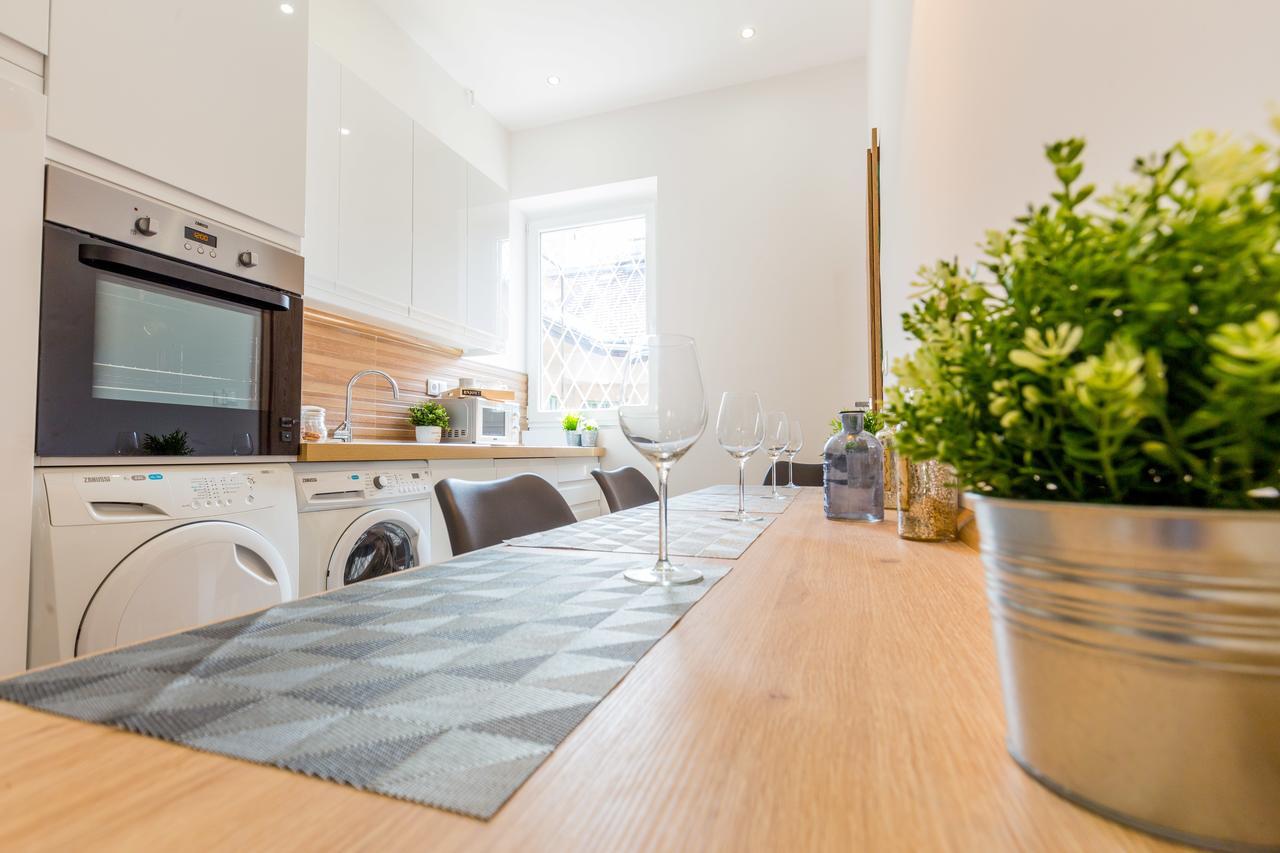 Real Apartments Zoltan บูดาเปสต์ ภายนอก รูปภาพ