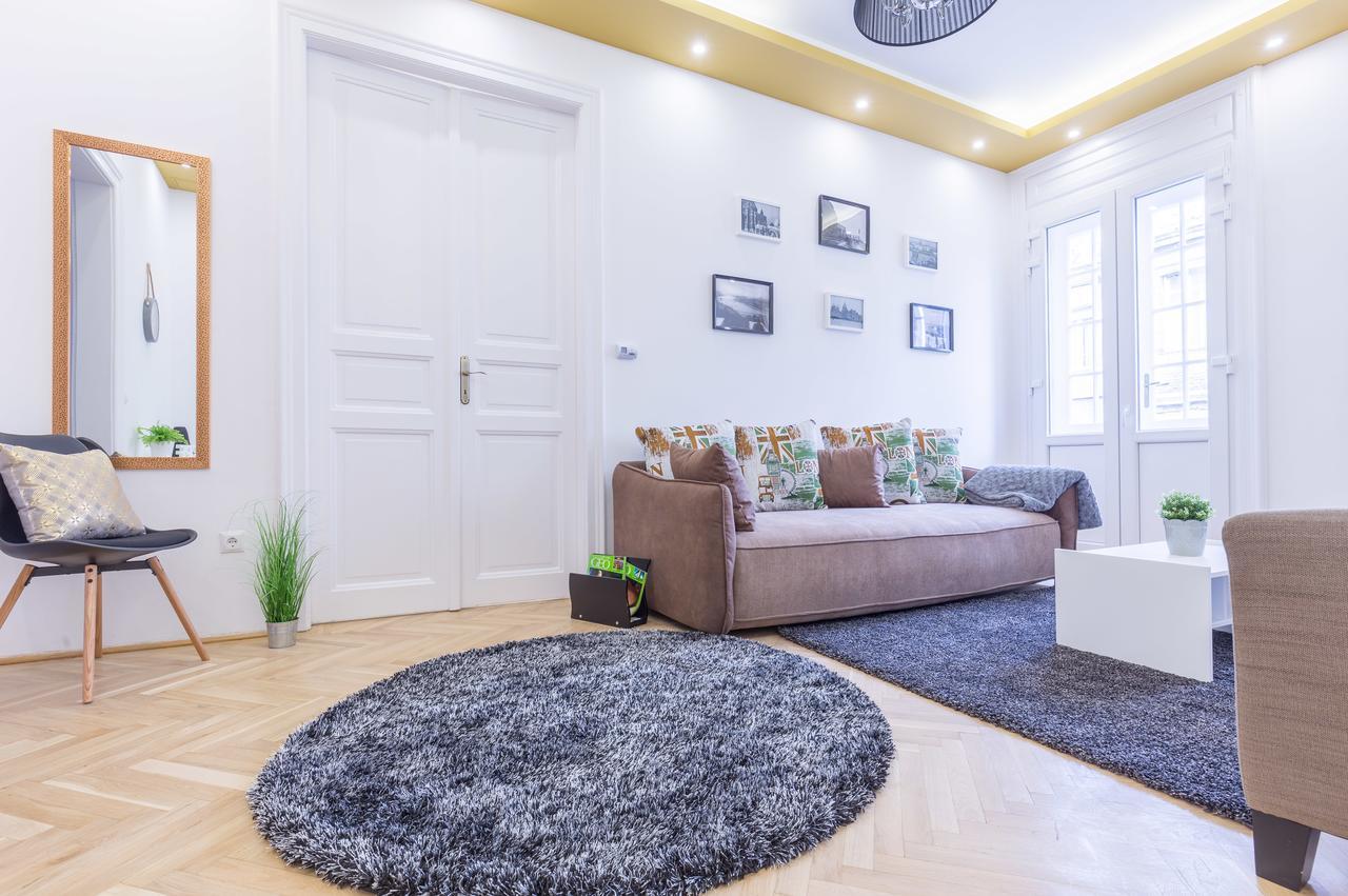Real Apartments Zoltan บูดาเปสต์ ภายนอก รูปภาพ
