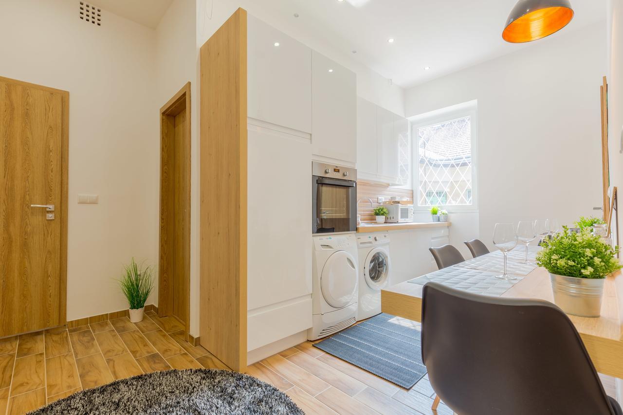 Real Apartments Zoltan บูดาเปสต์ ภายนอก รูปภาพ